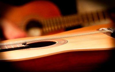 Cómo Aprender a Tocar la Guitarra de manera Rápida y Sencilla.